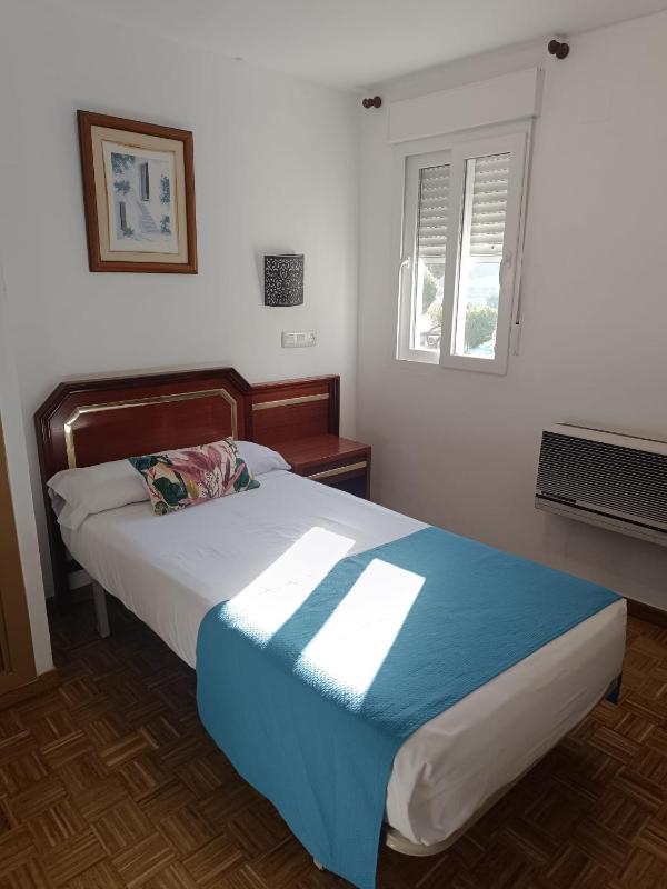 Single Room image 1