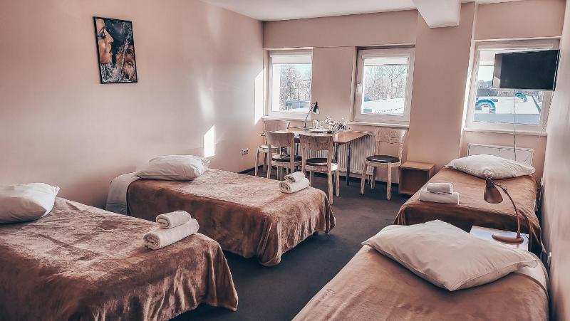 Quadruple Room image 3