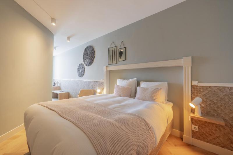  Single Room with Double Bed image 1