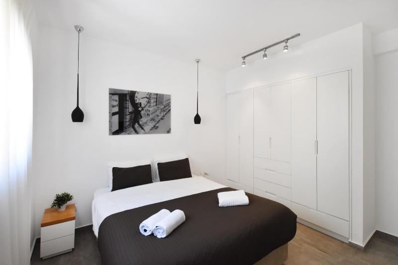 Hilton Area 2BR by HolyGuest - image 6