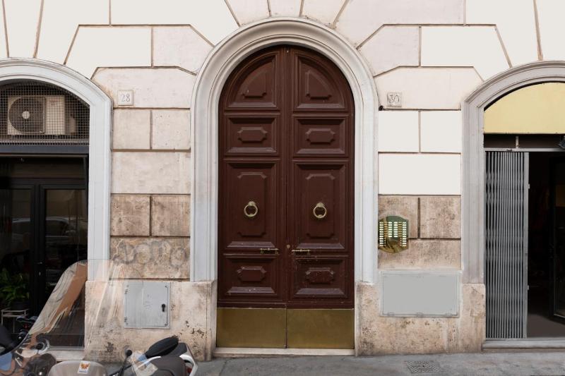 One-Bedroom Apartment - Separate Building image 3