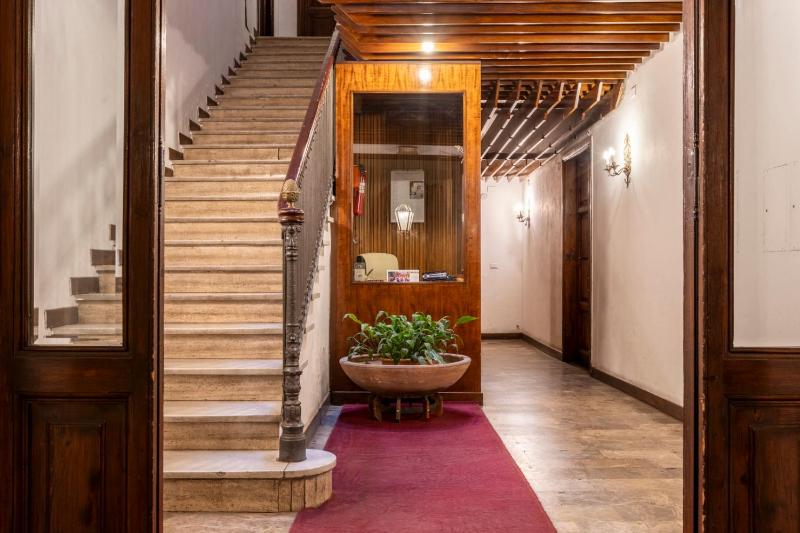 One-Bedroom Apartment - Separate Building image 4