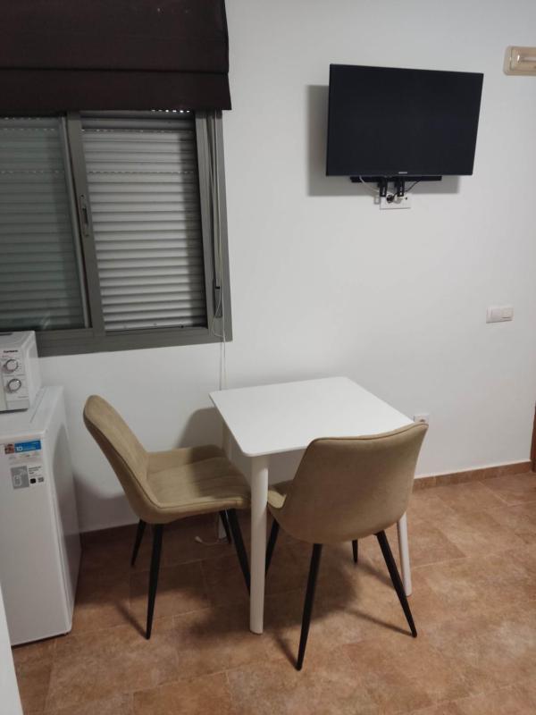 Double Room with Private Bathroom image 2