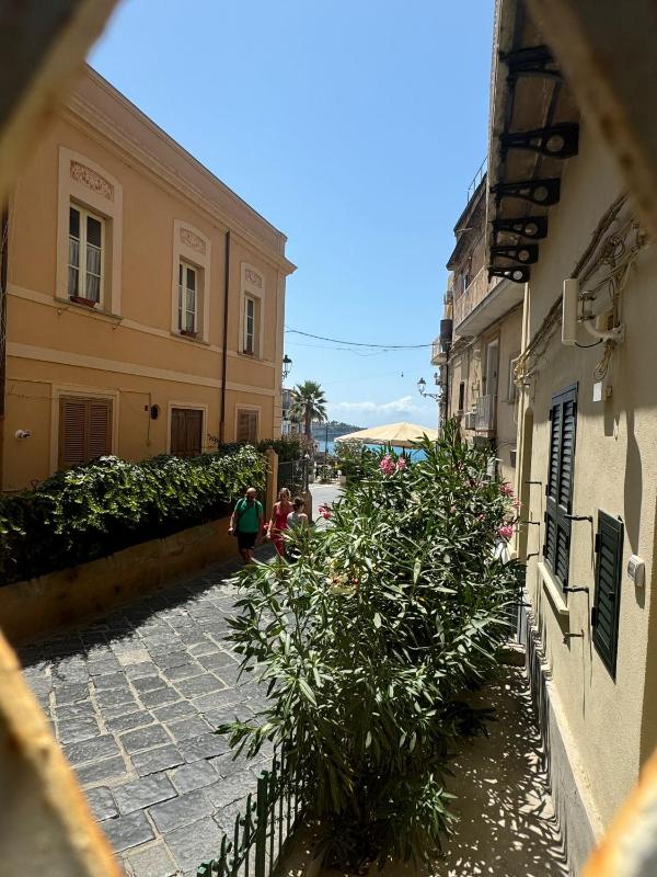 Mare Fuori Appartment - image 9