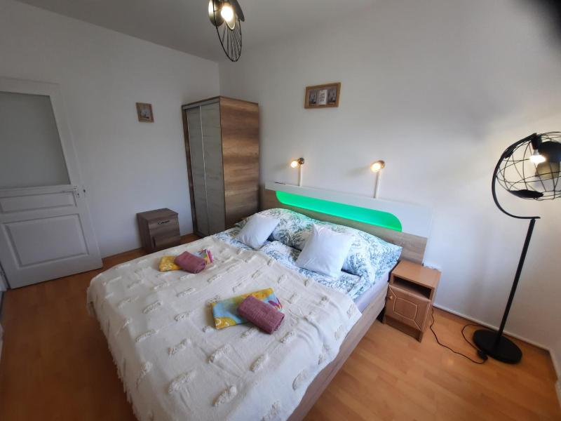 Zöld Béka Apartmanok Kölcsey II - image 14