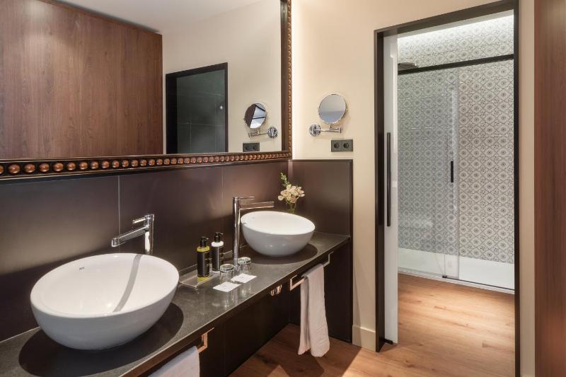 Triple Room image 2