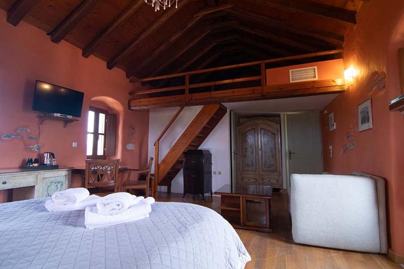 Presidential Suite image 4