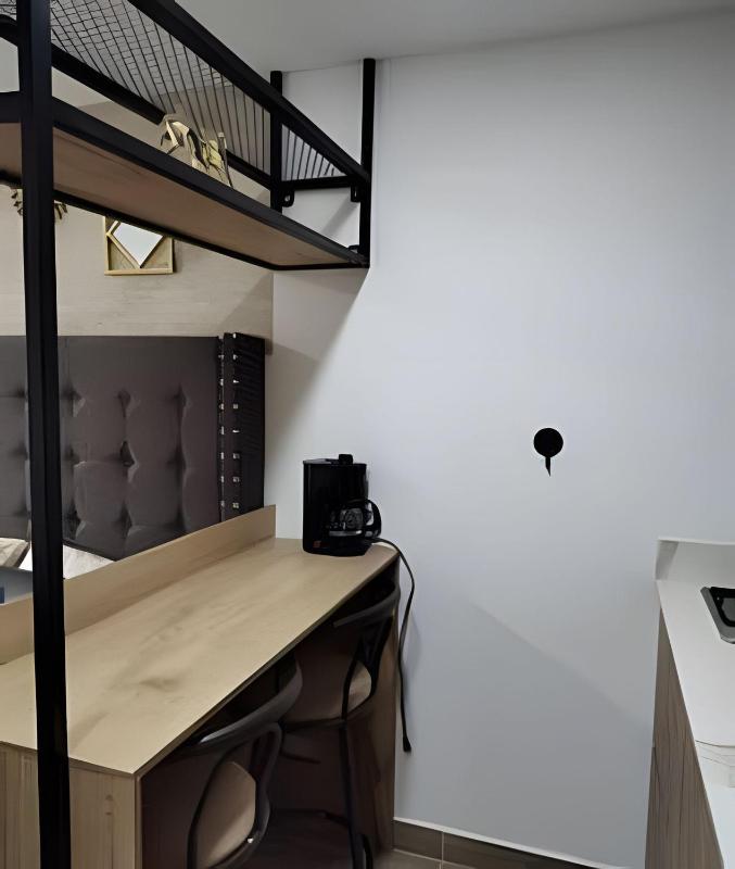 Acogedor Loft en la floresta cerca al metro - image 12