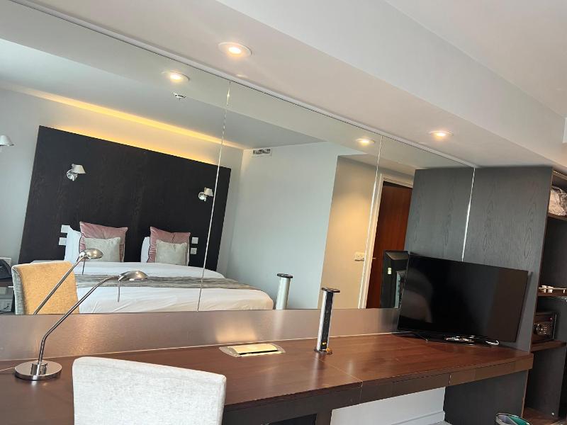 Superior Double Room image 4