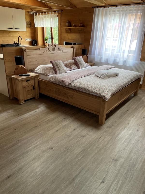 One-Bedroom Apartment - Non-Smoking image 3