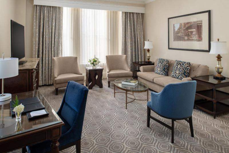 Luxury King Suite image 1