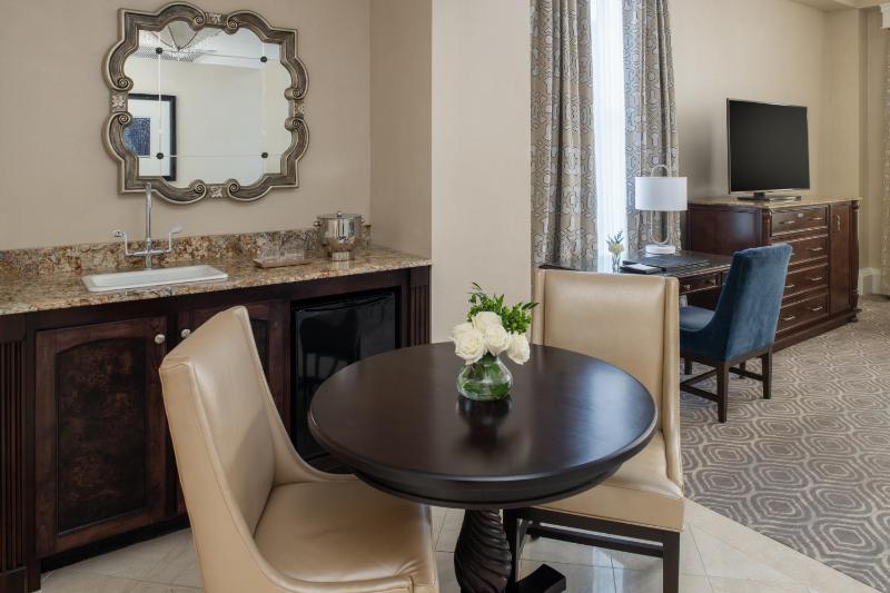 The Roosevelt New Orleans A Waldorf Astoria Hotel - image 13