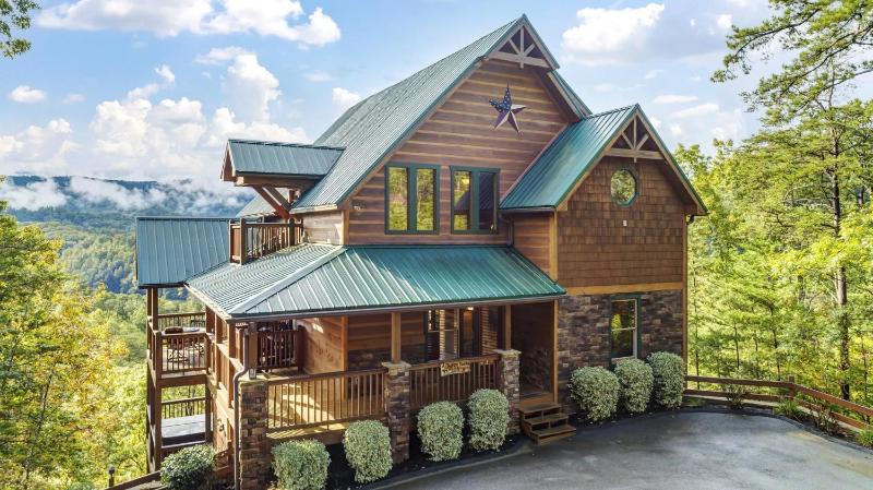 A Mountain Paradise Cabin Images
