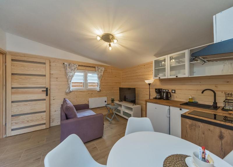Two-Bedroom House image 2