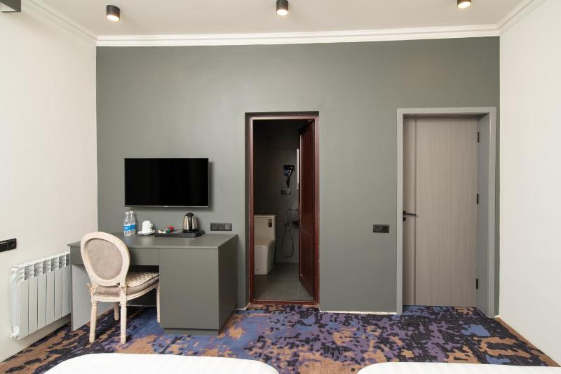 Standard Double Room image 1