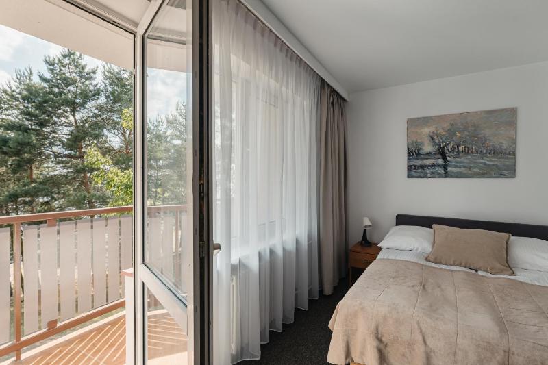 Double Room image 3