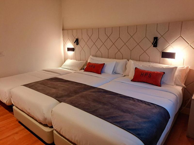 Double or Twin Room with Extra Bed image 3