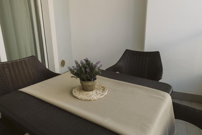 Apartment with Partial Sea View image 2