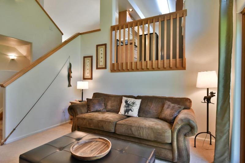 Park Forest Deer Trail Townhome: Hot Tub On Shuttle Route - image 39