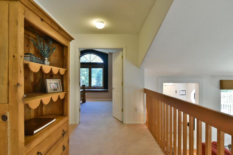 Park Forest Deer Trail Townhome: Hot Tub On Shuttle Route - image 20