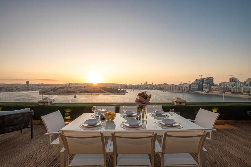 The Iconic Terrace Valletta - image 8