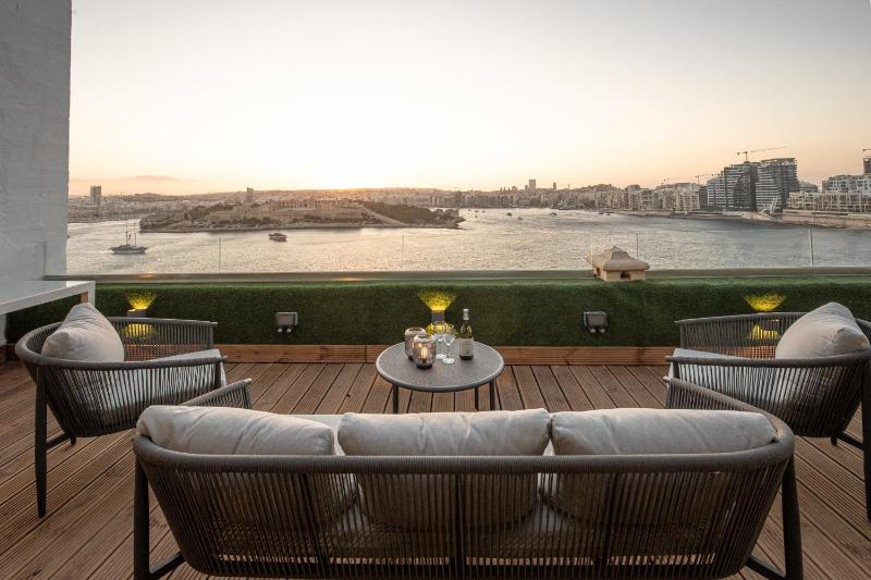 The Iconic Terrace Valletta - image 11