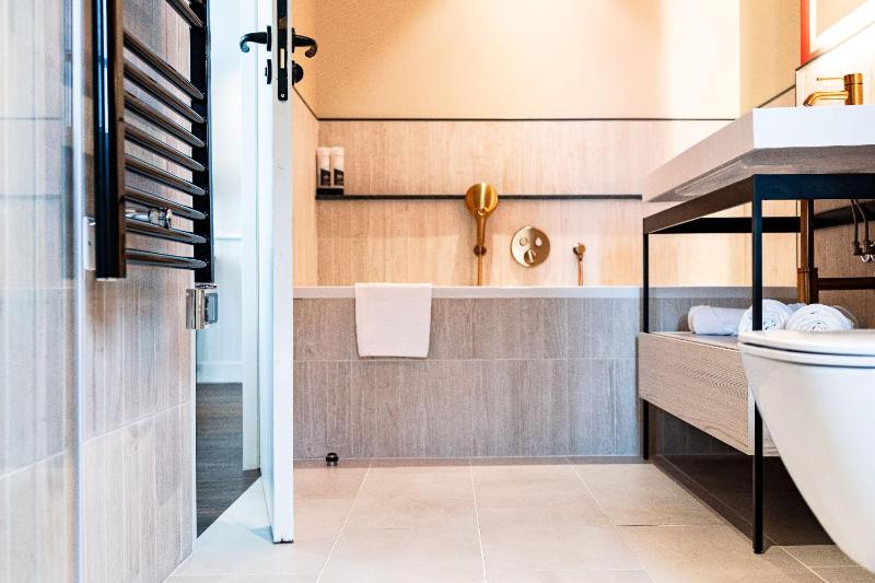 Suite - Historical Inn image 3