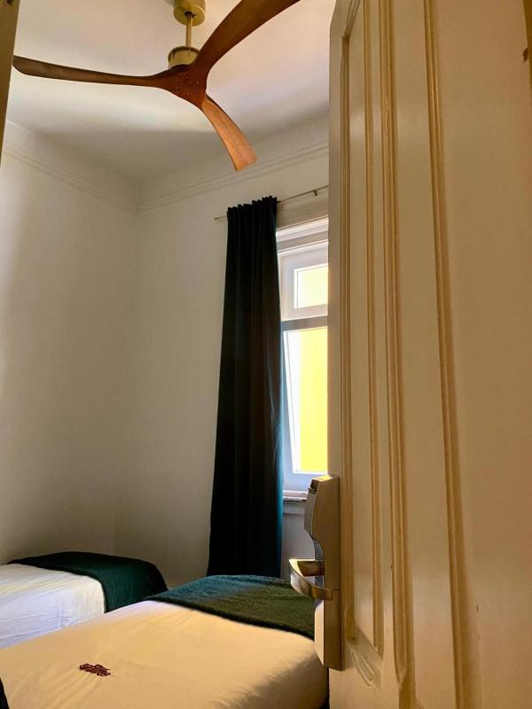 Twin Room image 3