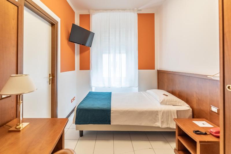 Single Room image 1