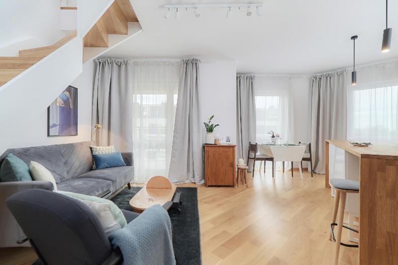 Two Level Apartment 2WATERS by Noclegi Renters - image 33
