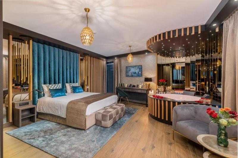 Apartment Grand Suite with Jacuzzi image 2