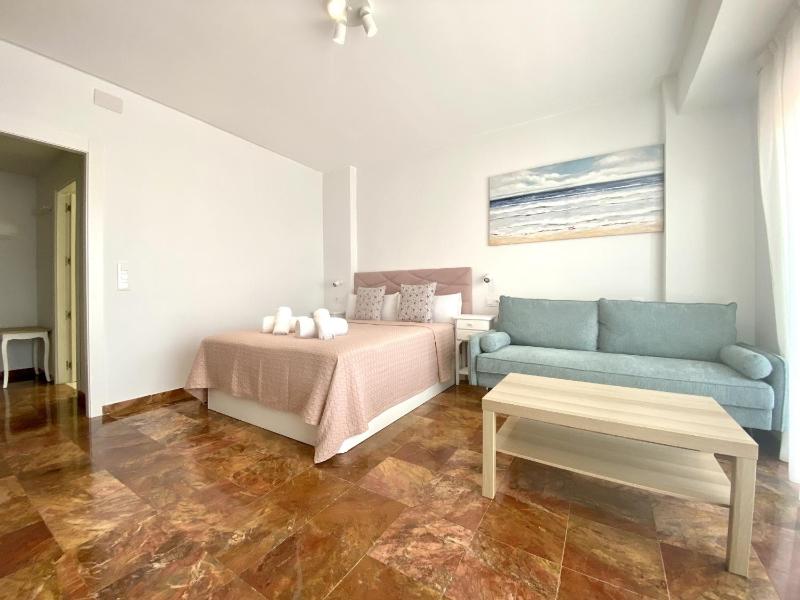 Duque 80 by United Renters - image 3