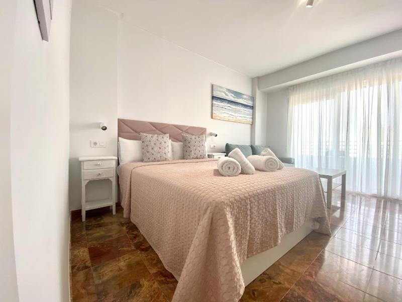 Duque 80 by United Renters - image 12