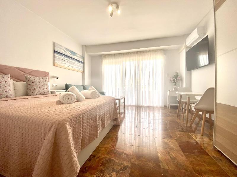 Duque 80 by United Renters - image 9