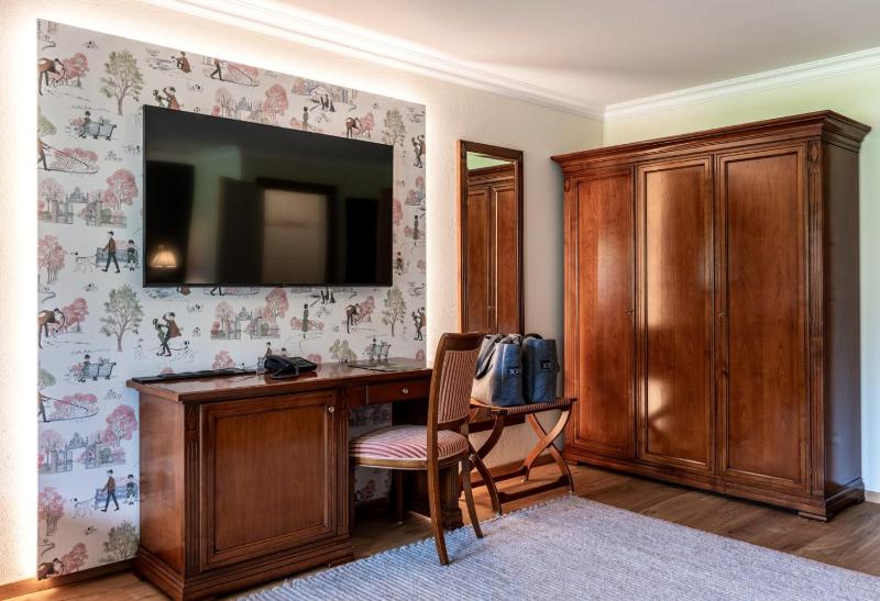 Double Room with Mountain View image 1