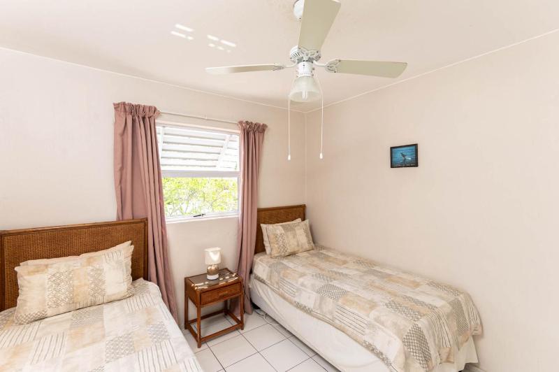 Chakas Cove 103 - image 13