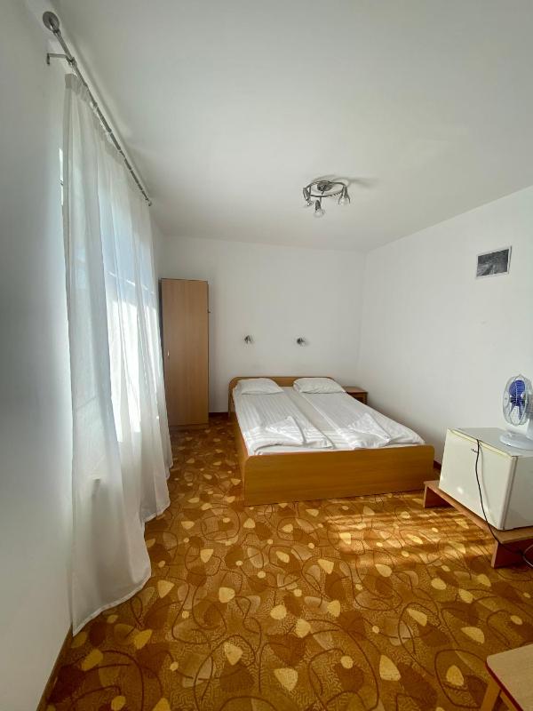 Economy Double Room image 1