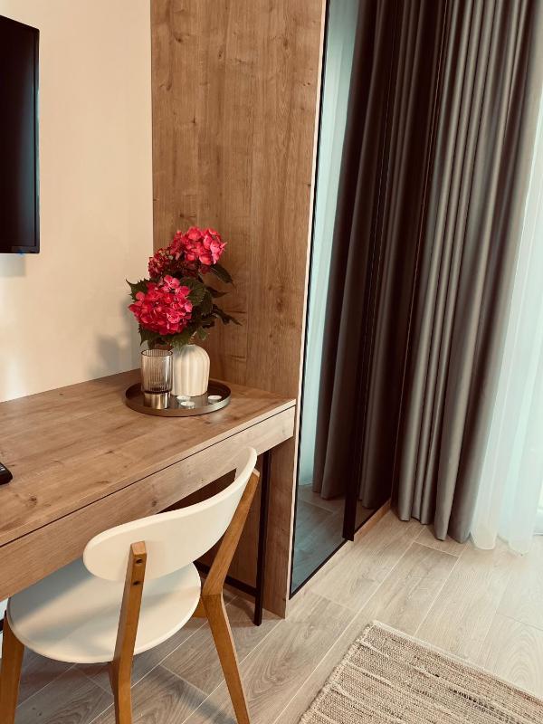 Studio Apartment image 1