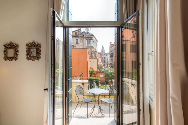Palazzo Morosini Degli Spezieri - Lifestyle Apartments - image 16