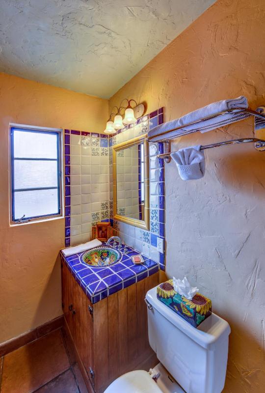 Hacienda 1 King image 2