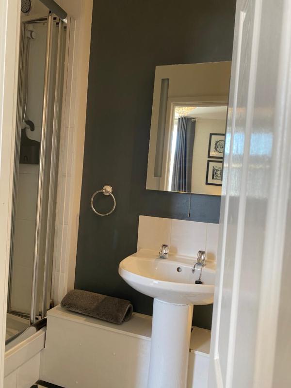 Deluxe Family Room image 1