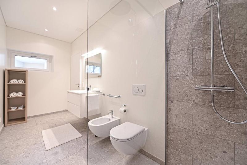 Luxury Central Suite Garden in Lugano - image 7
