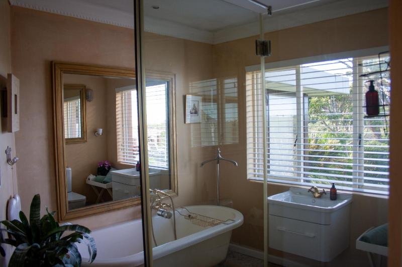 Kennedys Beach Villa - image 3