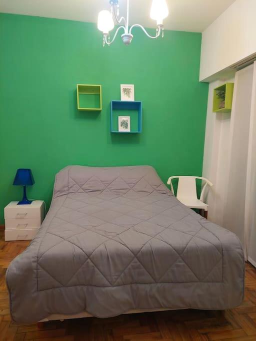 Alójate en Recoleta en este Cómodo Departamento 2 Ambientes - image 13