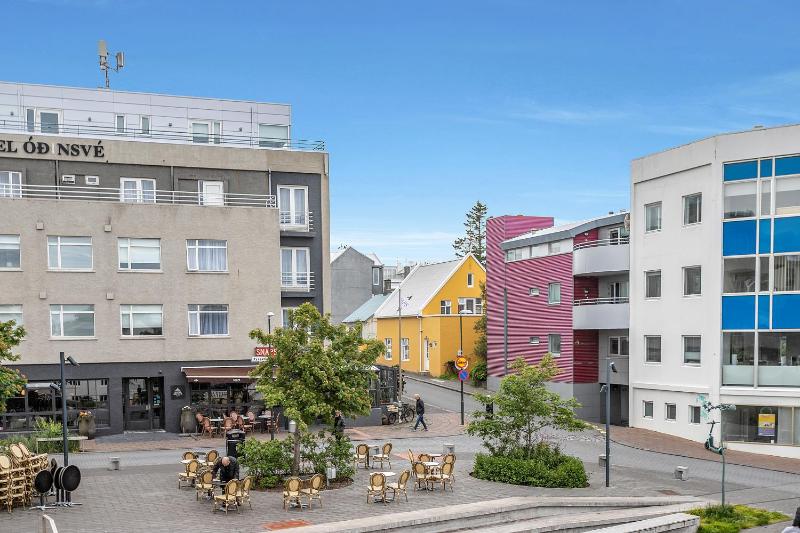 Cozy Studio Apartment in the Heart of Reykjavik - image 6