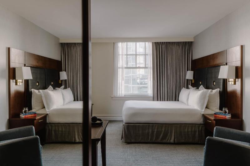 Club Quarters Hotel in Houston - image 6