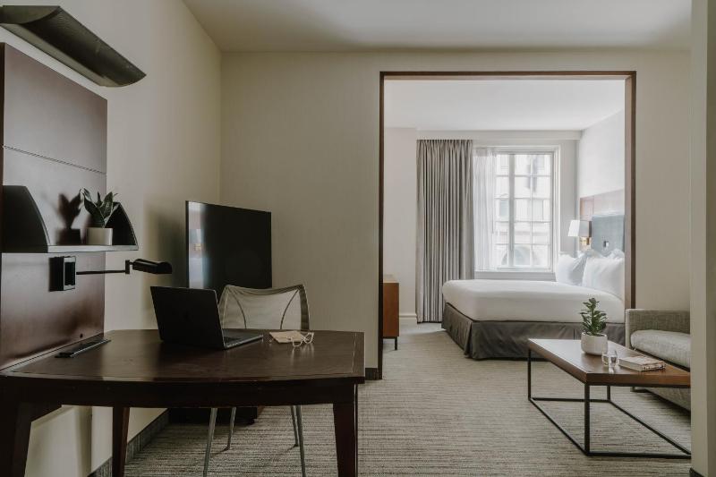 Club Quarters Hotel in Houston - image 45