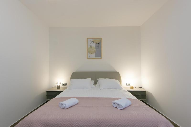 Family friendly seaside apartments Brela Makarska - 6007 - image 39
