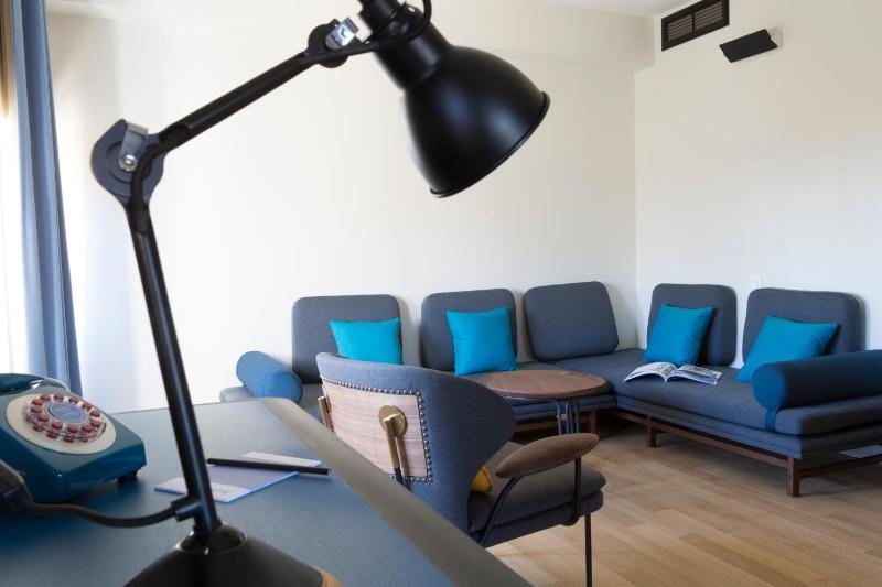 Family Suite with Spa Access Included image 3