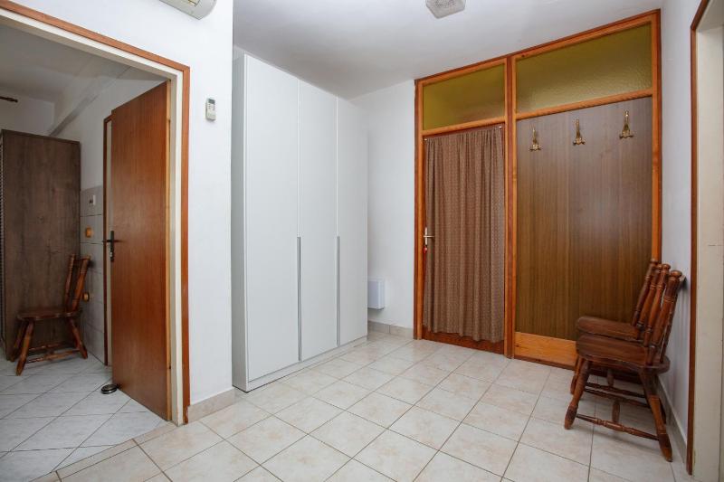 Two-Bedroom Apartment with Terrace and Sea View image 2